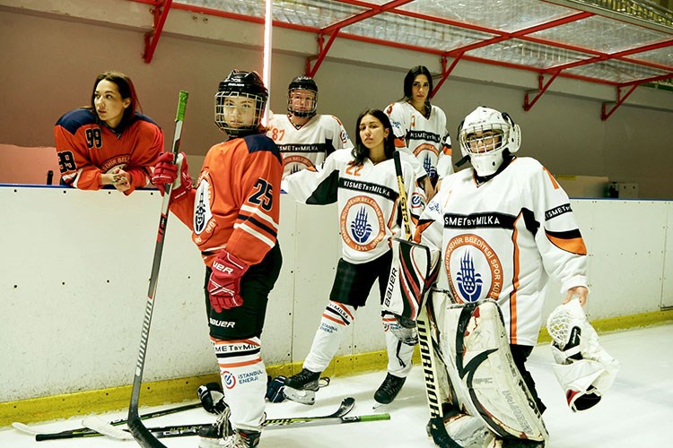 Kısmet By Milka, İBBSK Kadın Buz Hokeyi Takımı’na sponsor oldu