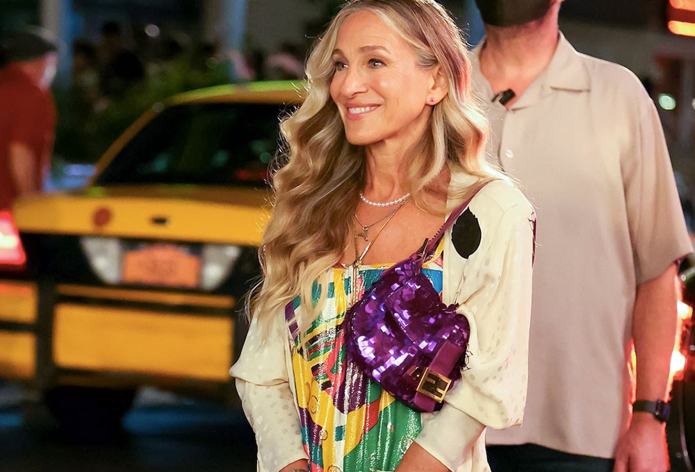 Fendi, ‘Carrie Bradshaw’ın baget çantasını satışa sunuyor