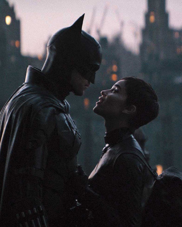 ‘The Batman’in yıldızları Robert Pattinson ve Zoe Kravitz, Entertainment Weekly için poz verdi