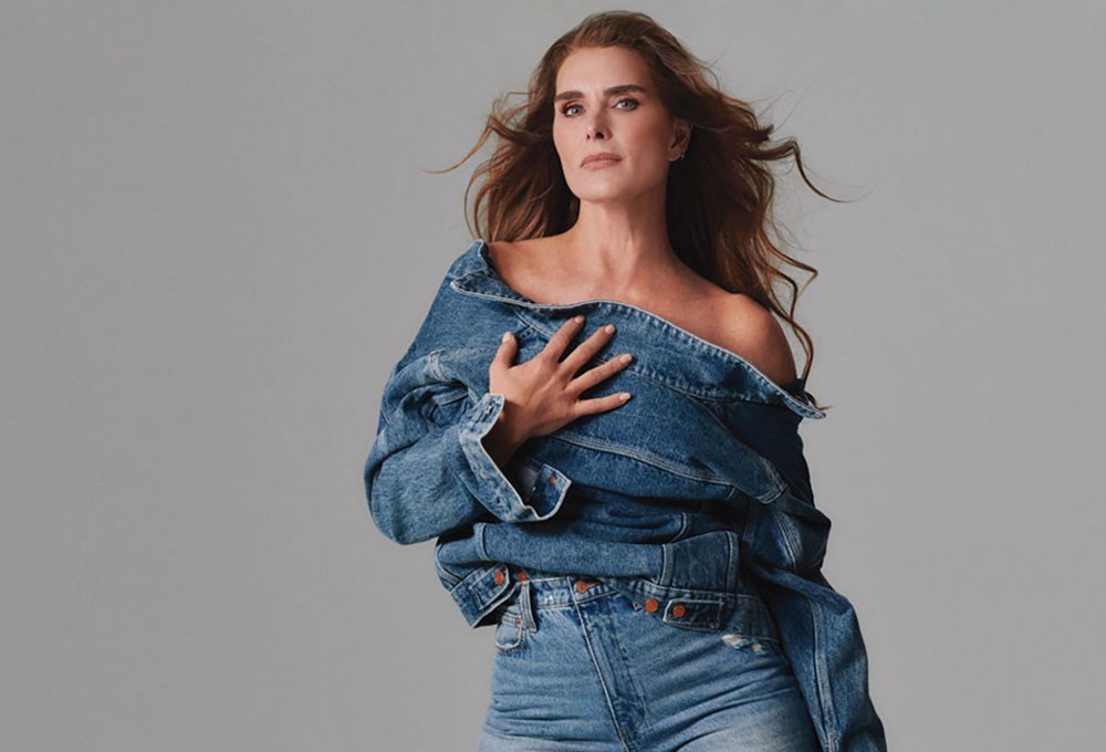 Brooke Shields, 40 yıl sonra Calvin Klein için yine benzer pozlar verdi