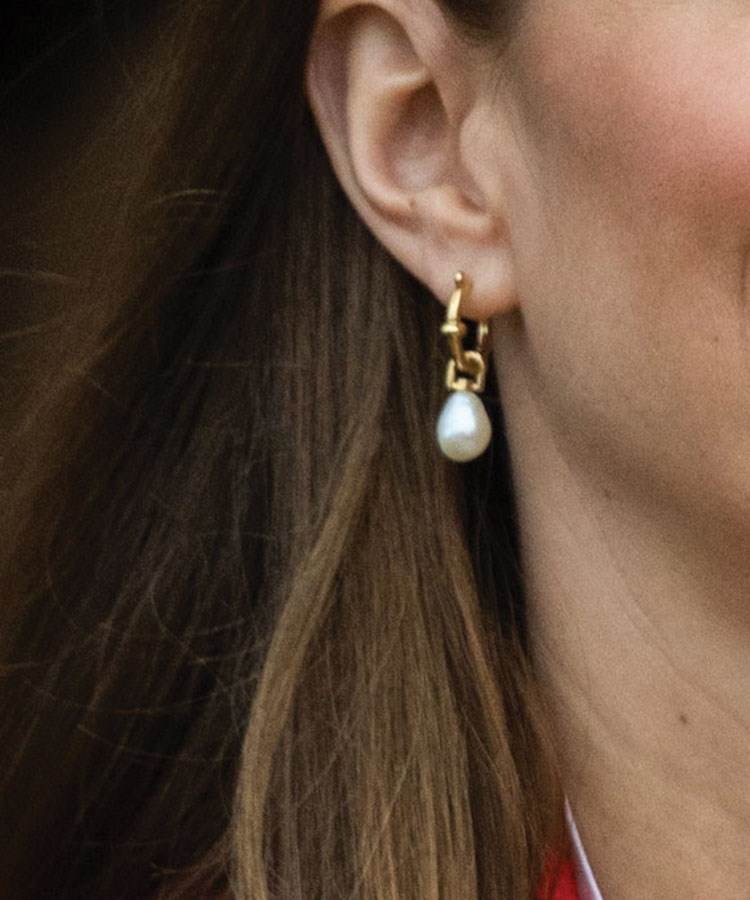 Kate Middleton, küpeleriyle Danimarka’yı onurlandırdı