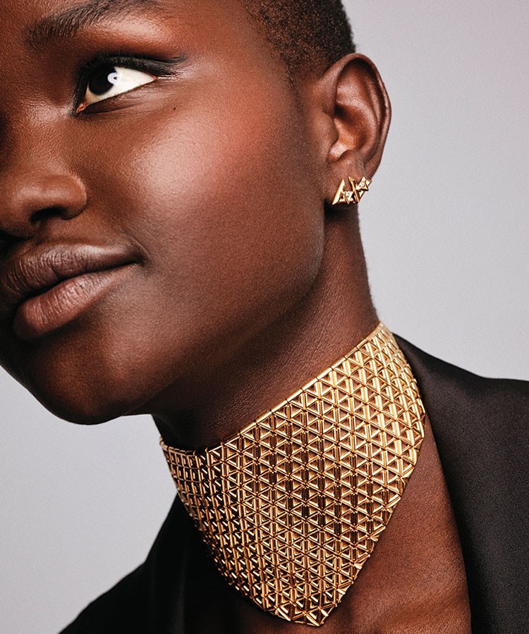 Louis Vuitton’un yeni mücevher koleksiyonu modern tasarımları yüksek işçilikle buluşturuyor
