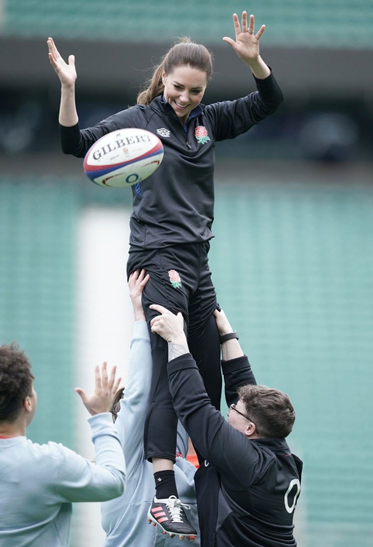 Kate Middleton, hamisi olduğu rugby takımının antrenmanına katıldı