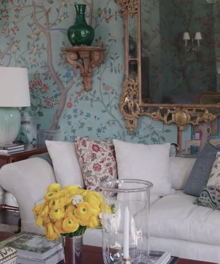 ‘Bridgerton’un yapımcısı Shonda Rhimes, diziyi New York'taki evinin dekorasyonuna taşıdı