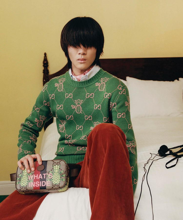 Gucci’den erkekler için renkli ve neşeli ananas koleksiyonu
