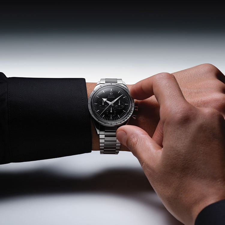 Omega, 65 yıllık saatini yeniden yorumladı