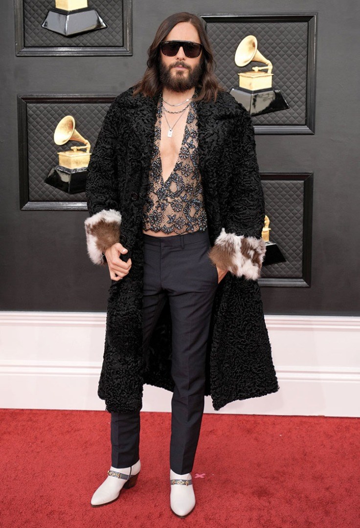 64. Grammy Ödülleri’nin kırmızı halısına damga vuranlar