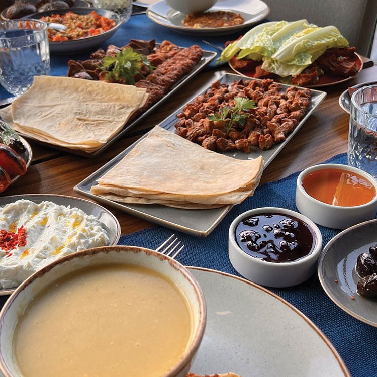 İstanbul’da iftar mönüleriyle öne çıkan mekanlar