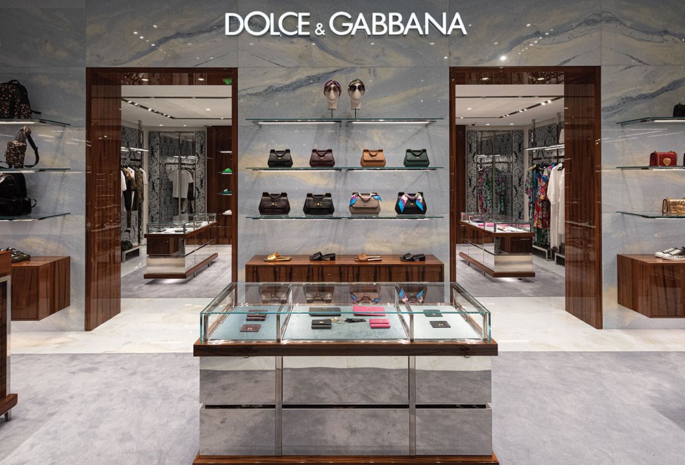 Dolce & Gabbana yeni butiğini Yalıkavak Marina’da açtı