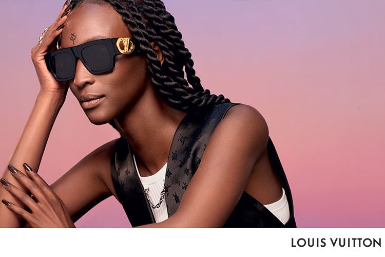Louis Vuitton gözlük kampanyasının başrolünde Millie Bobby Brown var