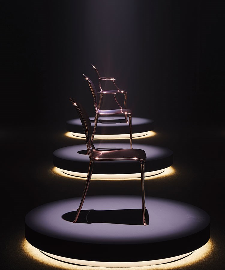 Philippe Starck tasarımı Madalyon sandalye Miss Dior