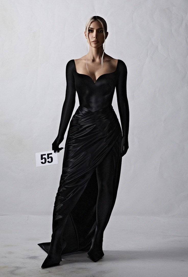 Balenciaga’nın 51. couture koleksiyonunu yıldızlar tanıttı