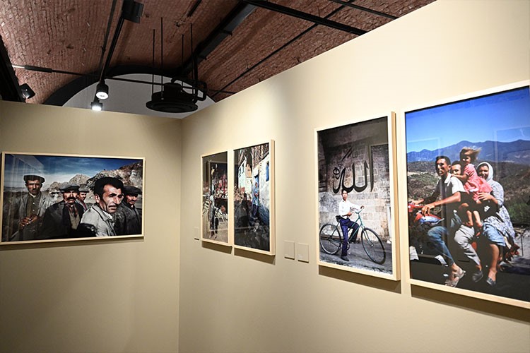 Ara Güler arşivinden ‘Renkli Anadolu’ sergisi ziyarete açıldı