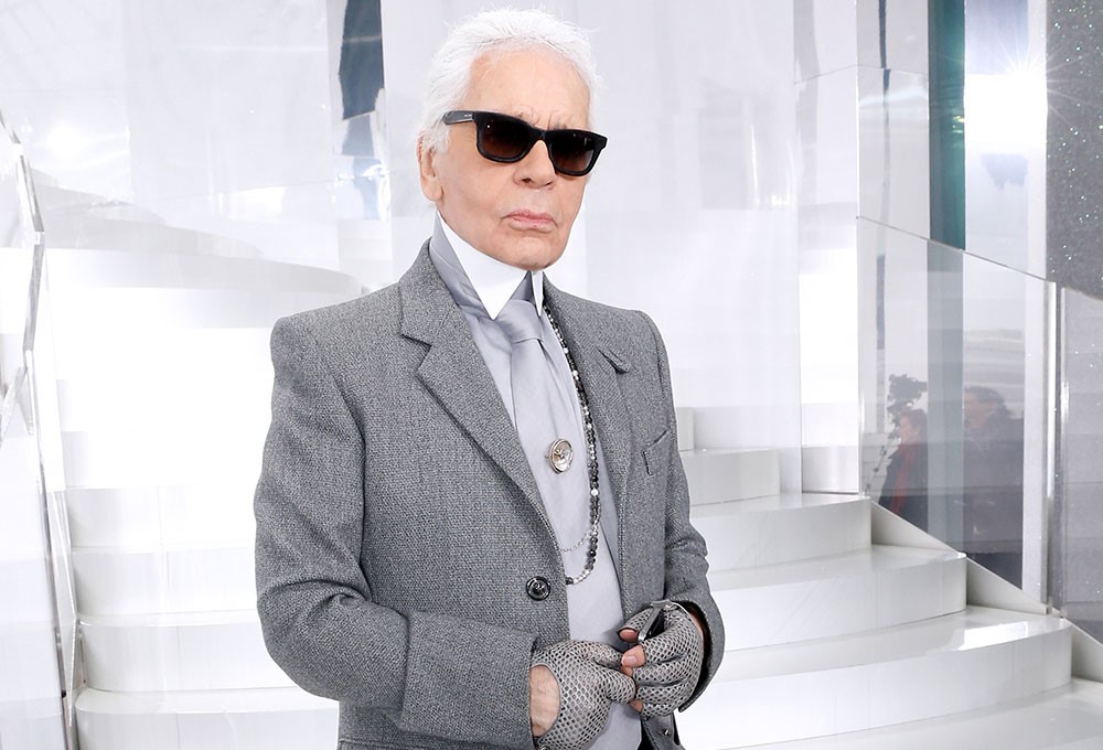 Karl Lagerfeld'in tasarladığı 252 Chanel haute couture parça açık artırmaya çıkıyor