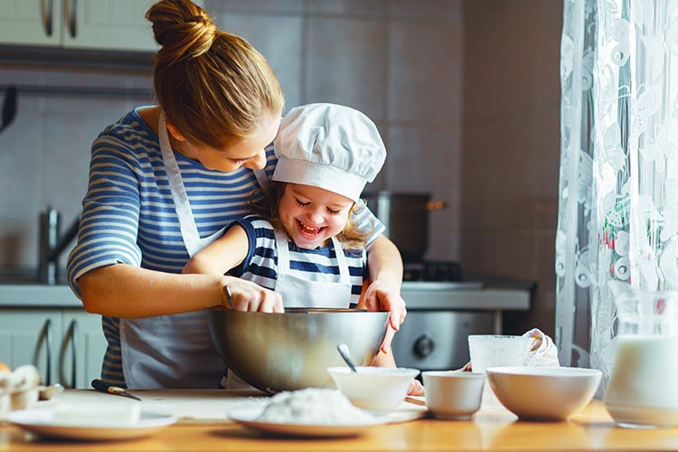 Çocuklarla yemek pişirmek neden önemlidir?