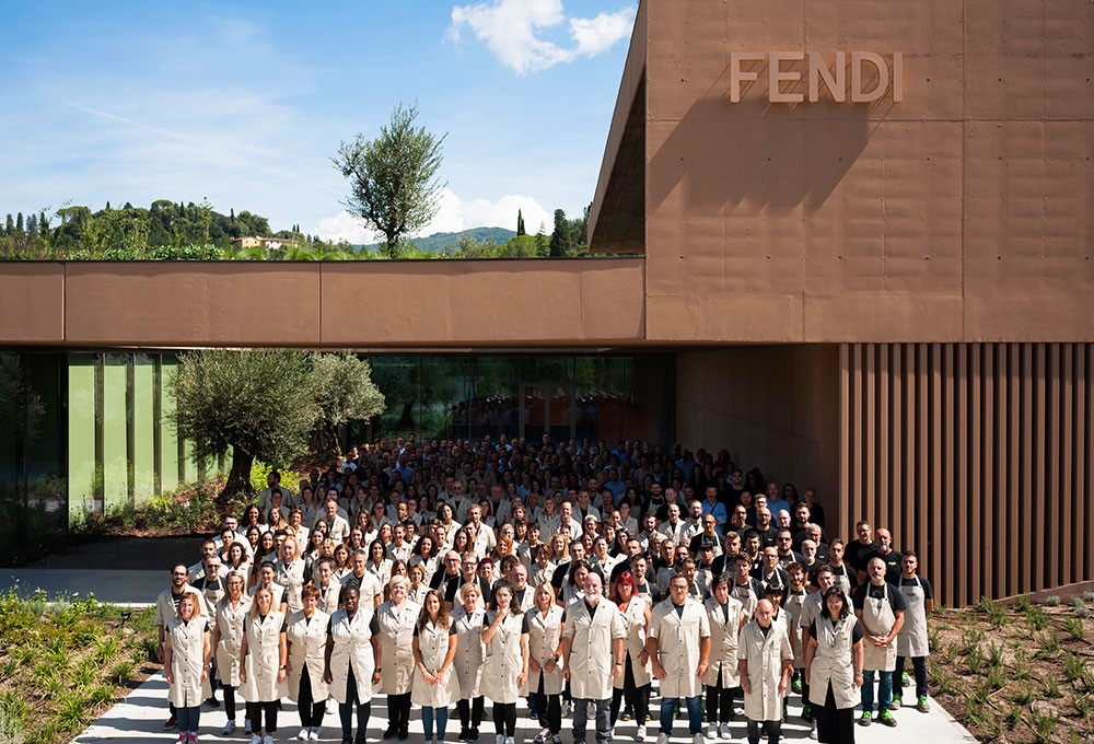 FENDI, Erkek İlkbahar-Yaz 2024 defilesini Floransa’daki fabrikasında gerçekleştirecek