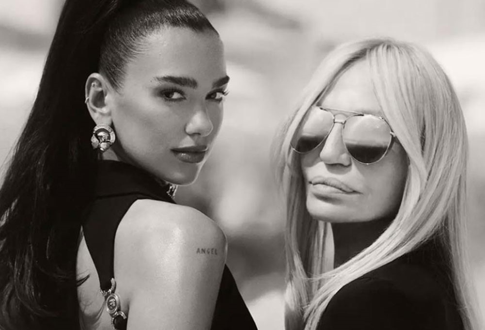 Dua Lipa ve Donatella Versace birlikte koleksiyon hazırladı