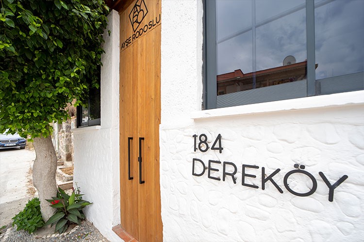 Ayşe Rodoslu, yeni konsept mağazası 184 Dereköy’ü Bodrum’da açtı