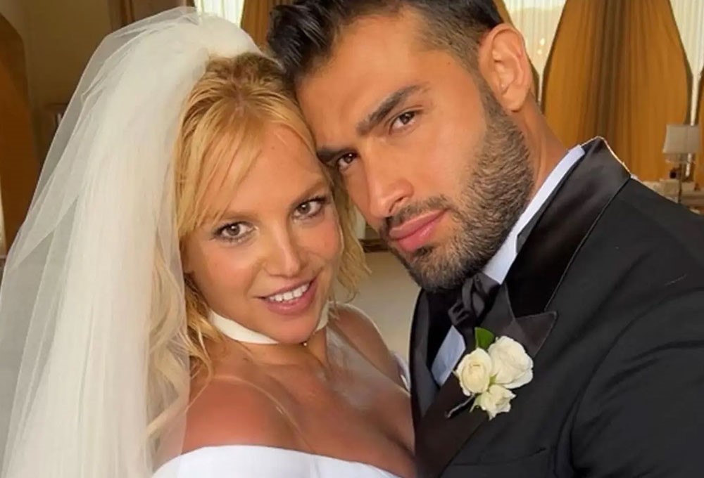 Britney Spears ve Sam Asghari 13 aylık evliliğin ardından boşanıyor