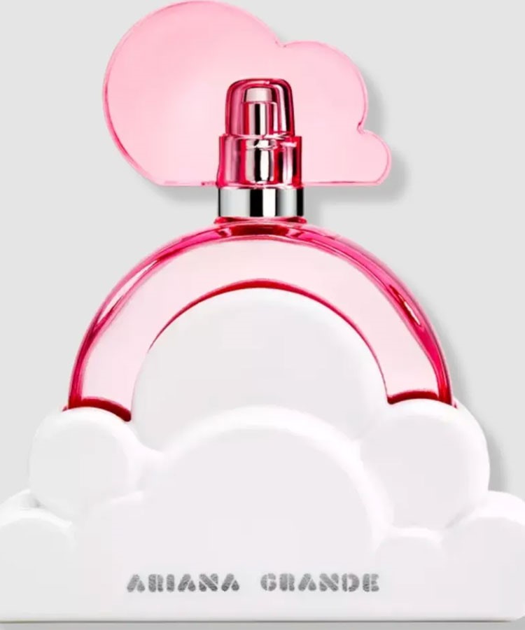 Ariana Grande, parfüm imparatorluğunu Cloud Pink ile genişletiyor