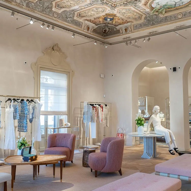 Louis Vuitton, İtalya’daki ilk kafesini Sicilya Taormina'da açtı