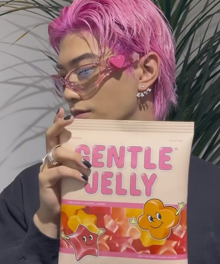 Gentle Monster'ın son gözlük koleksiyonu şekerlerden ilham alıyor