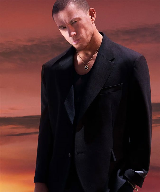 Ünlü oyuncu Channing Tatum, Versace Eros Parfüm kampanyasının yüzü oldu