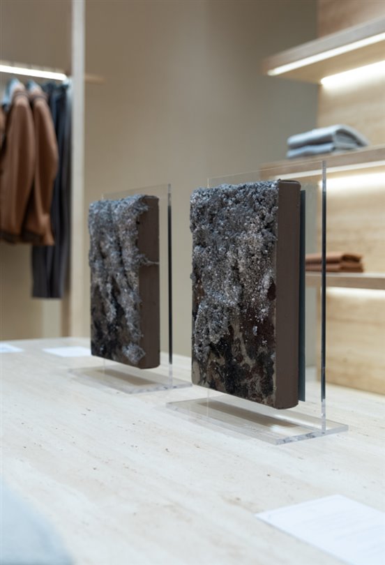  Tuğçe Çalımbay’ın ‘Salina’ sergisi Eleventy Galataport İstanbul’da