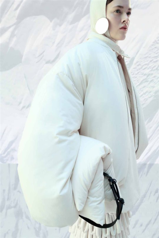 Moncler + JIL SANDER: Alplerin mirası minimalist zarafetle buluşuyor