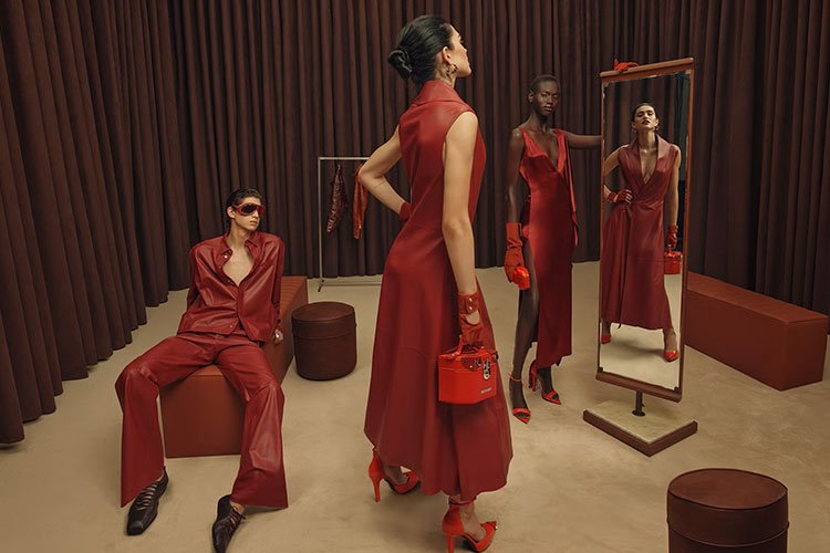 Ferrari'nin 2025 İlkbahar kampanyası vintage esintileri taşıyor