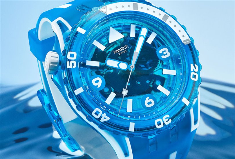 Swatch, yeni koleksiyonu SCUBAQUA ile denizanasına saygı duruşunda bulunuyor