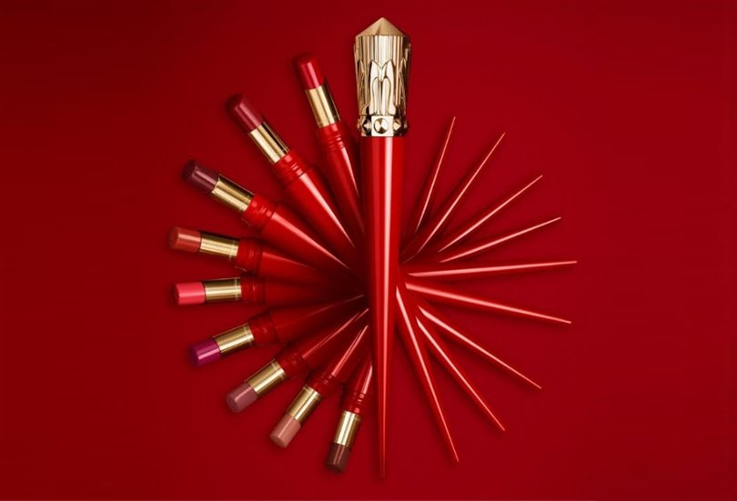 Christian Louboutin, Rouge Stiletto ile bu kez dudakları renklendiriyor