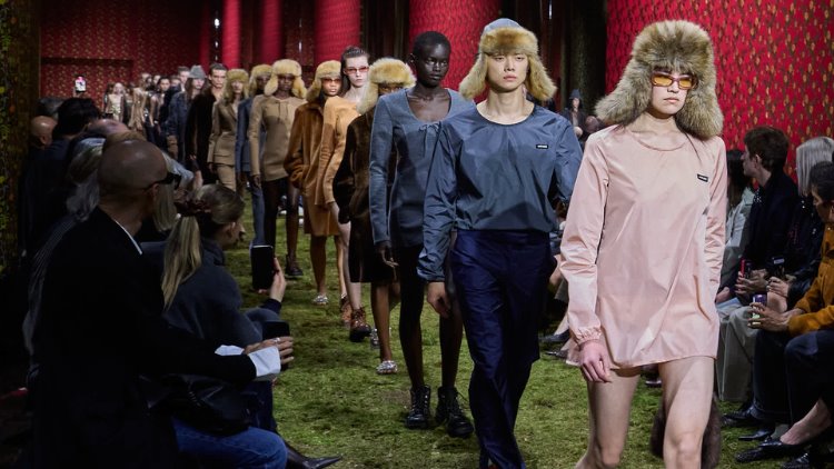 Miu Miu Sonbahar/Kış 2026: Mindful Intimacy (Bilinçli Yakınlık)