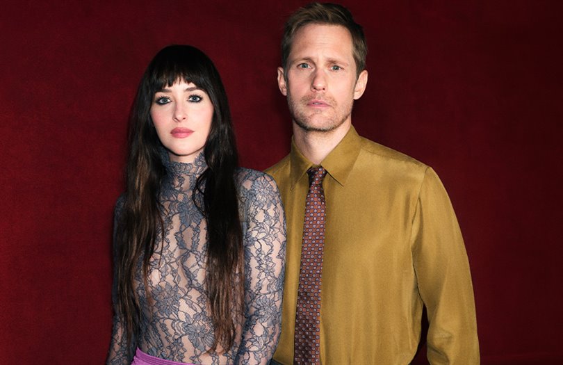 Dakota Johnson ve Alexander Skarsgård, Valentino Beauty'nin yeni yüzleri oldu