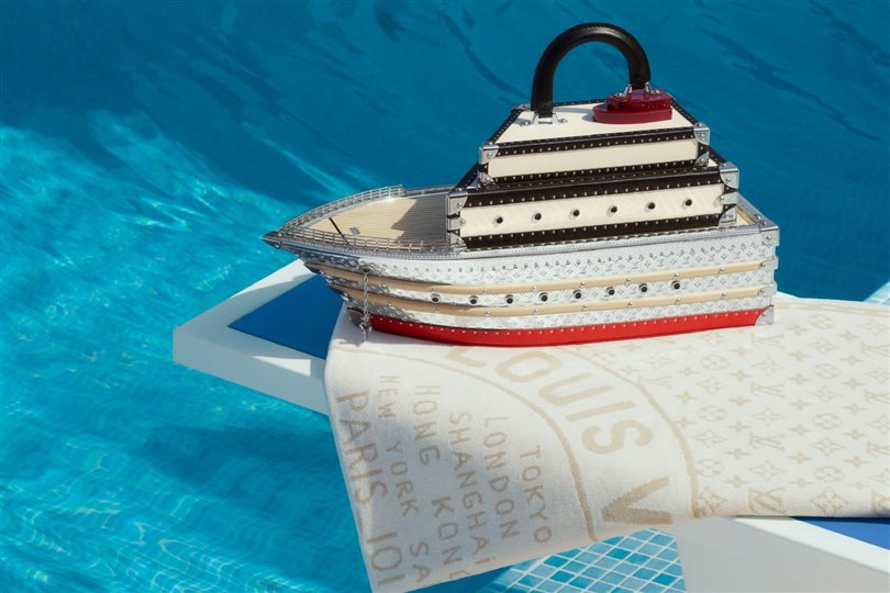Louis Vuitton High Summer koleksiyonu kaygısız yaşamın ruhunu yansıtıyor